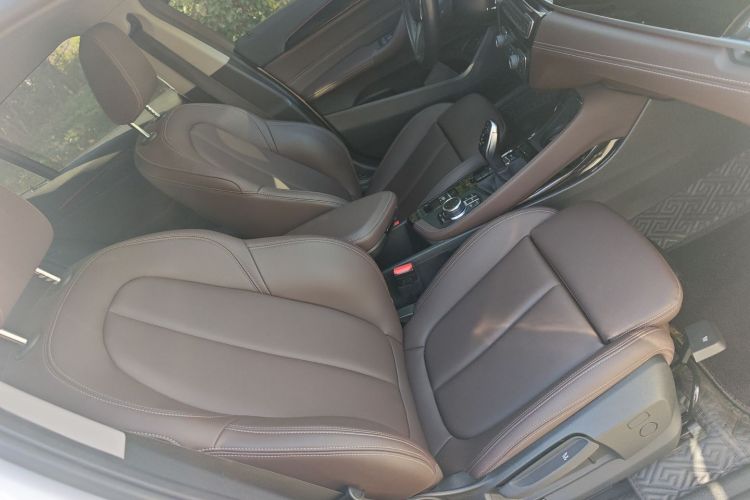 宝马X2 2023款 sDrive25i M运动曜夜版局部细节41