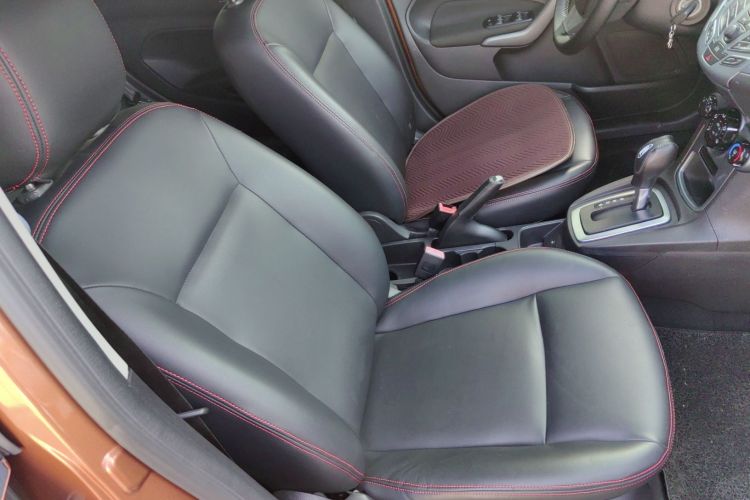 福特 嘉年华 2013款 两厢 1.5L 自动时尚型局部细节41