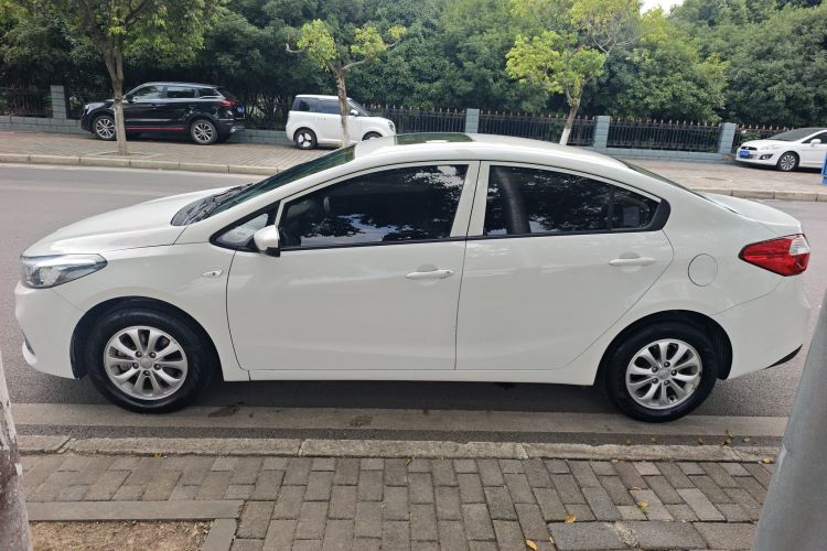 起亚K3 2017款  1.6L 自动15周年特别版GLS车身外观6005