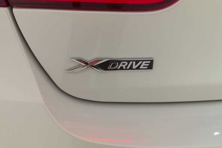 宝马3系 2018款 320Li xDrive 时尚型局部细节9001