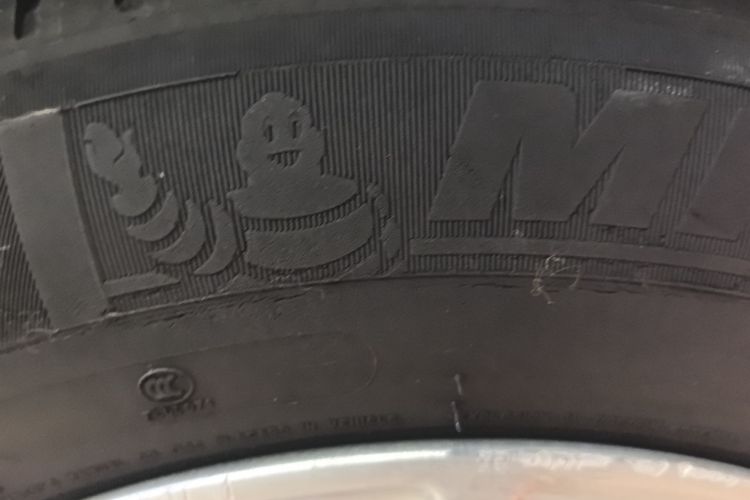 福特 福克斯 2018款 两厢经典 EcoBoost 180 自动精英型局部细节9004