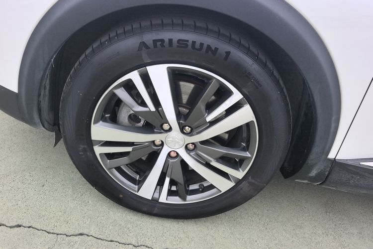 标致5008 2017款 380THP 7座无界版车身外观6007