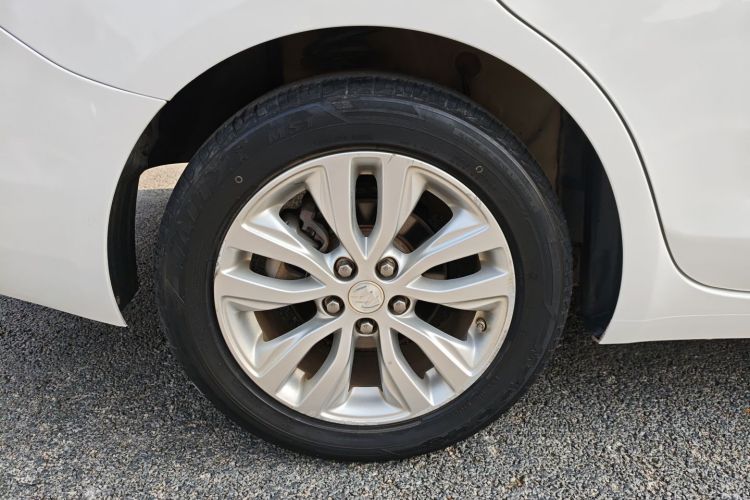 别克 英朗 2021款 改款 典范 1.5L 自动进取型车身外观6007