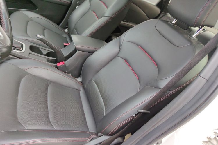 雪佛兰 科鲁泽 2019款 RS 330T 自动畅快版 国VI中控内饰7001