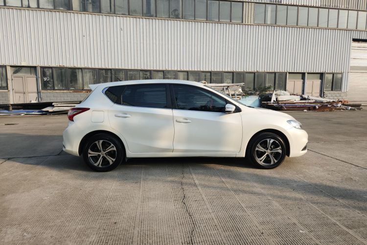 日产 骐达TIIDA 2019款 1.6L CVT智行版 国VI车身外观6003