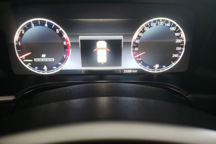 北京越野 北京BJ40 2023款 2.0T 自动四驱城市猎人版侠客型中控内饰15