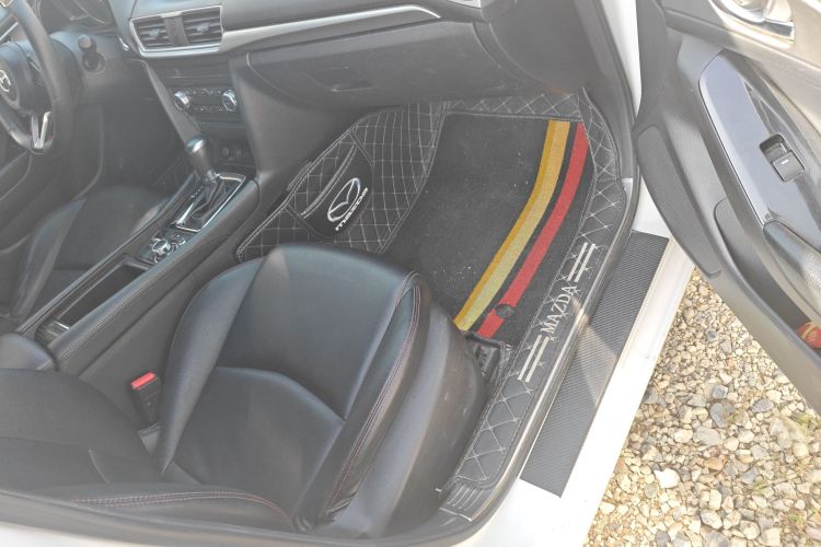 马自达3 昂克赛拉 2017款 三厢 1.5L 自动豪华型 国V局部细节41