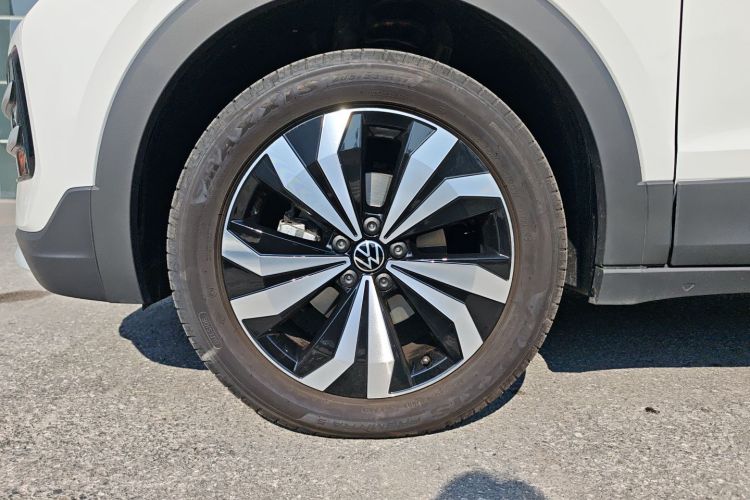 大众 途岳 2025款 新锐 300TSI 锐意版车身外观6008