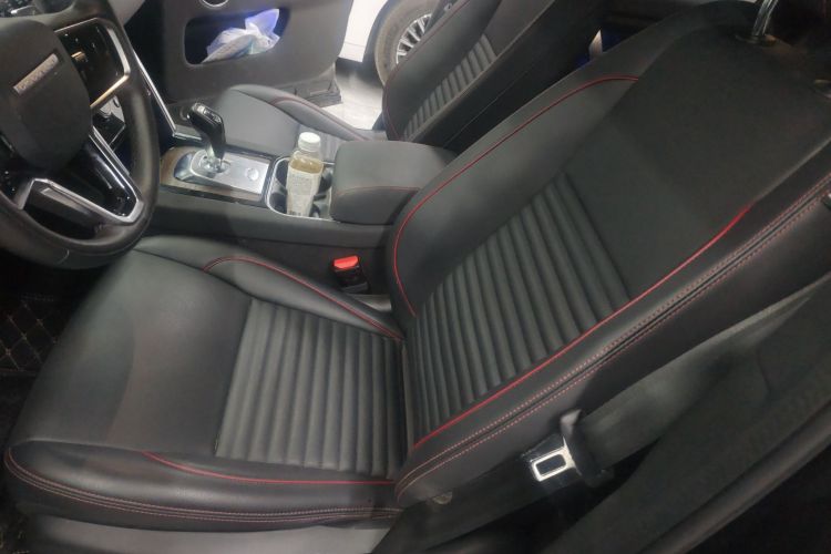 路虎 发现运动版 2023款 249PS R-Dynamic S 性能版局部细节19