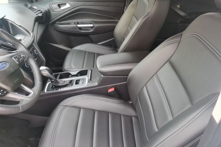 福特 翼虎 2019款 EcoBoost 180 两驱铂翼型 国VI中控内饰7002