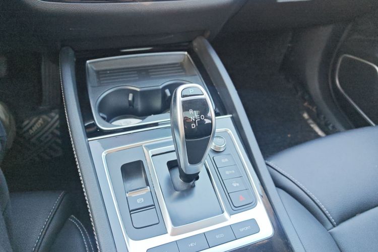 比亚迪 宋MAX新能源 2019款 DM 1.5T 智联致进型 6座 国VI局部细节18