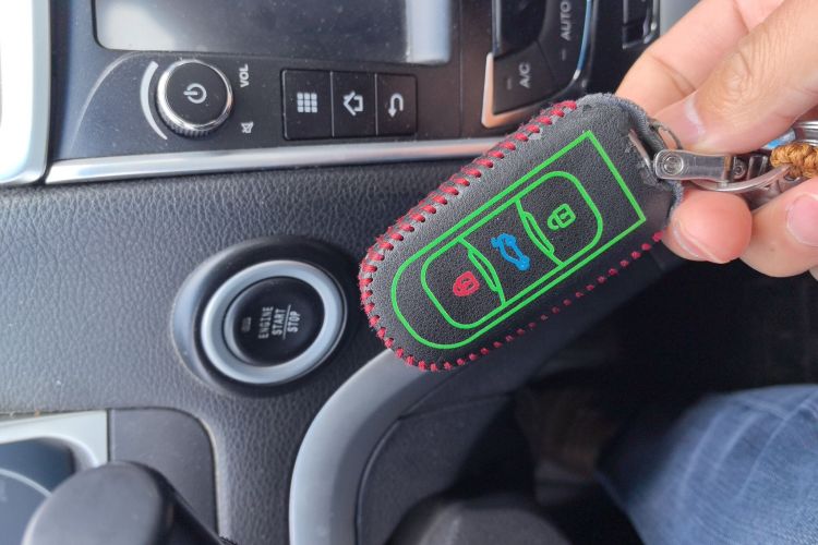 吉利汽车 帝豪 2016款 三厢 1.5L CVT向上版局部细节9004