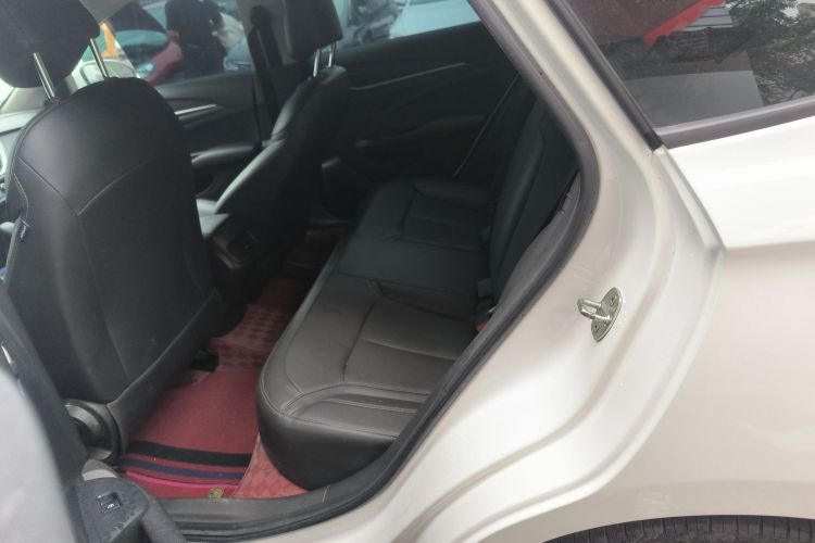 别克 英朗 2021款 改款 典范 1.5L 自动精英型中控内饰7001