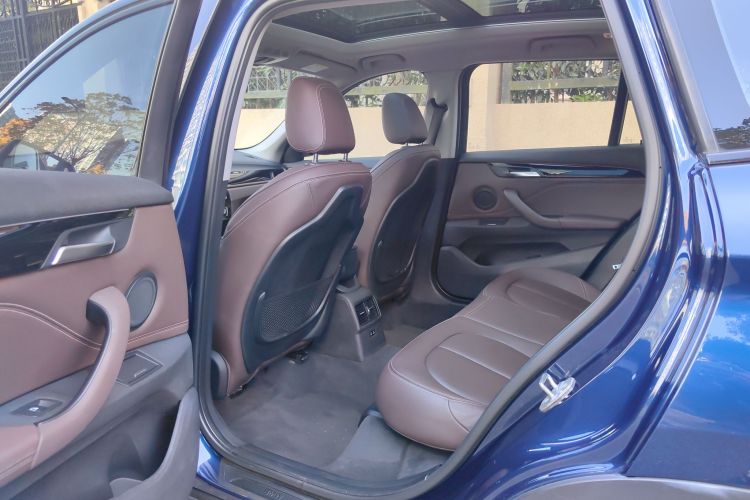 宝马X1 2019款 xDrive20Li 尊享型中控内饰7003