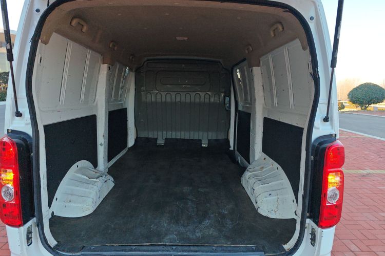 长安凯程 长安睿行EM60 2021款 纯电动厢式运输车60kW局部细节23