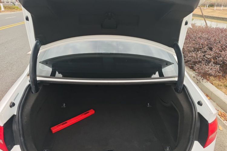 奥迪A4L 2015款 35 TFSI 自动舒适型局部细节23