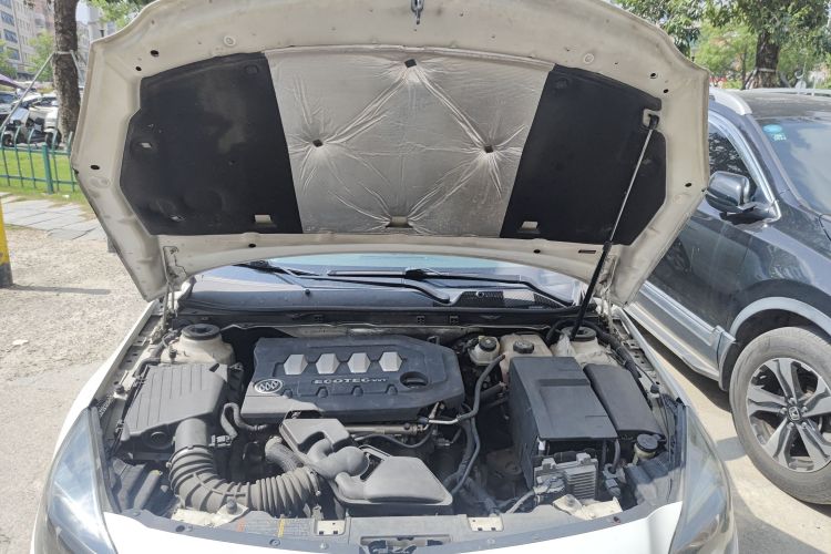 别克 君威 2015款 2.0L 领先时尚型局部细节24