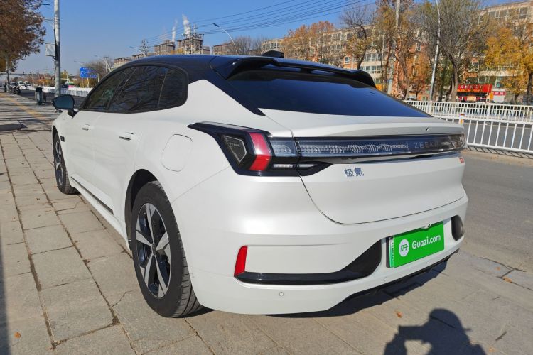 极氪001 2022款 长续航双电机 WE版车身外观6006