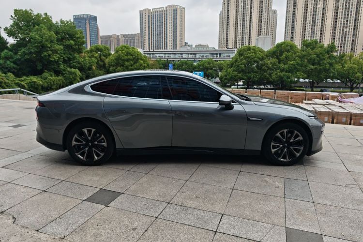 小鹏P7 2020款 670N车身外观6002