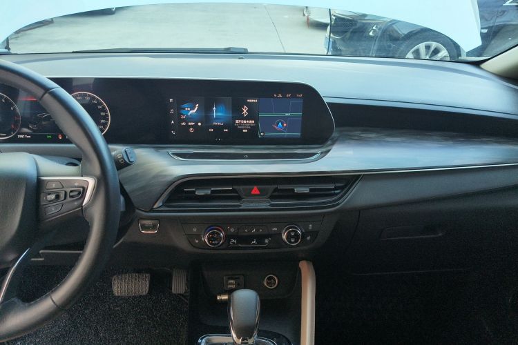 别克GL6 2021款 323T 轻混动互联豪华型局部细节16