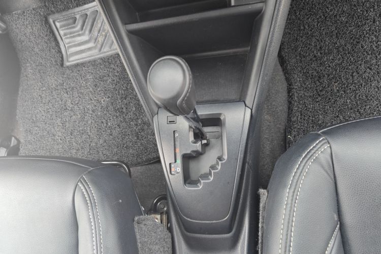 丰田 威驰FS 2021款 1.5L CVT锋驰版局部细节18