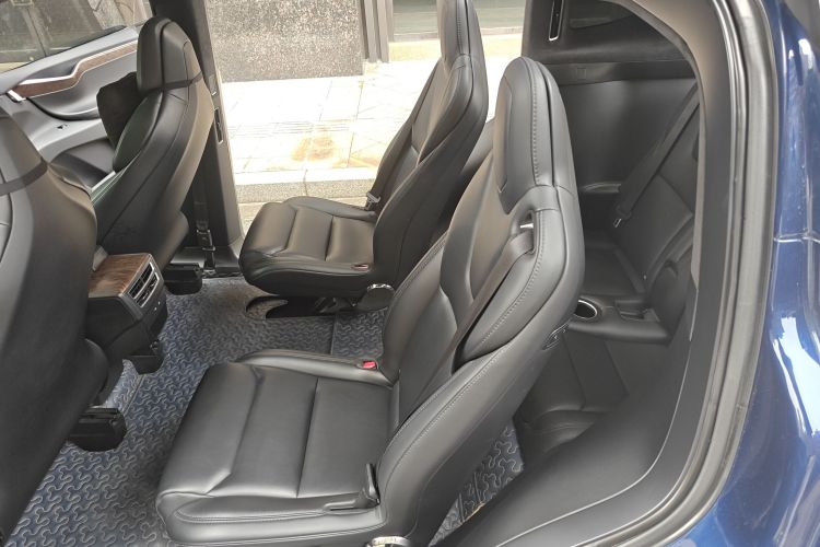 特斯拉 2017款 Model X 100D 长续航版中控内饰7011