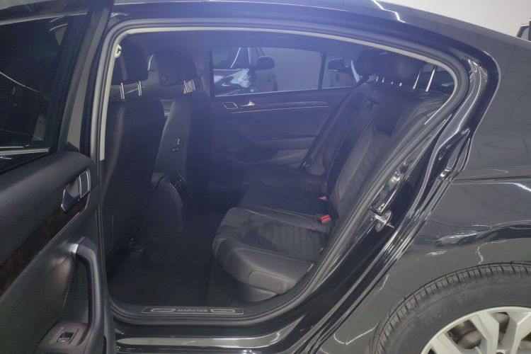 大众 迈腾 2017款 330TSI DSG 豪华型中控内饰7002