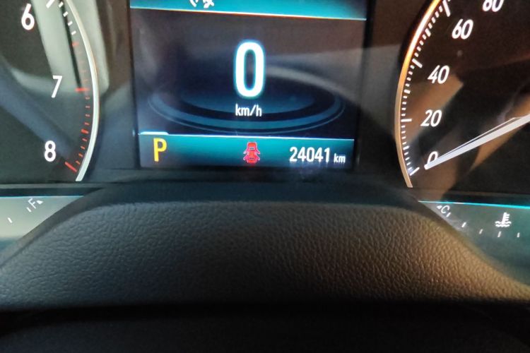 别克 英朗 2021款 改款 典范 1.5L 自动精英型中控内饰15