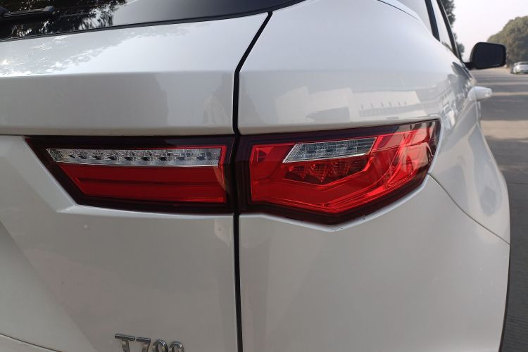 众泰T700 2017款 1.8T 双离合尊贵型车身外观6013