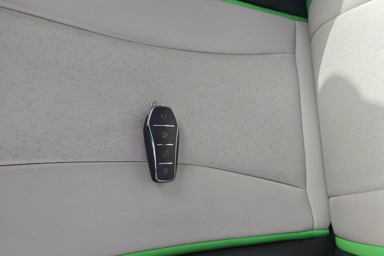 比亚迪 海豚 2021款 405km 时尚版中控内饰7008