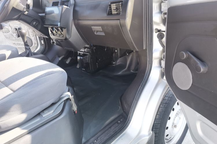 五菱汽车 五菱荣光 2021款 1.5L加长基本型L3C局部细节9009