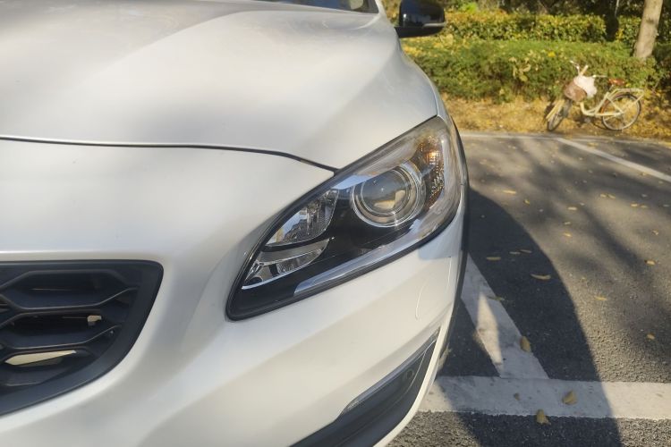 沃尔沃V60 2016款 Cross Country T6 AWD车身外观6005