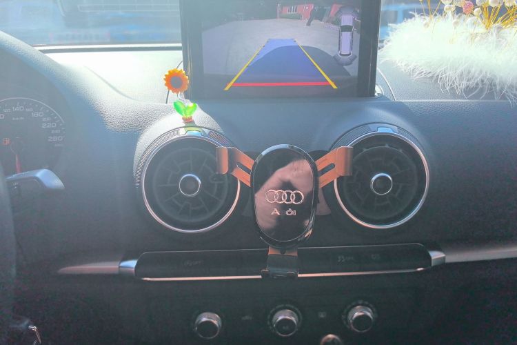 奥迪A3 2018款 30周年年型 Limousine 35 TFSI 进取型局部细节16