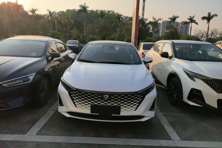 长安 锐程PLUS 2023款 1.5T DCT旗舰型车身外观6001