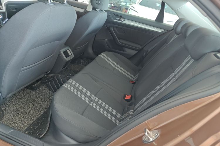 大众 凌渡 2015款 230TSI DSG风尚版中控内饰7001