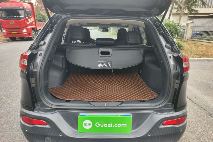 Jeep 自由光 2017款 2.0L 优越版局部细节23