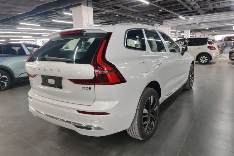 沃尔沃XC60 2025款 B5 四驱智远豪华版车身外观6003
