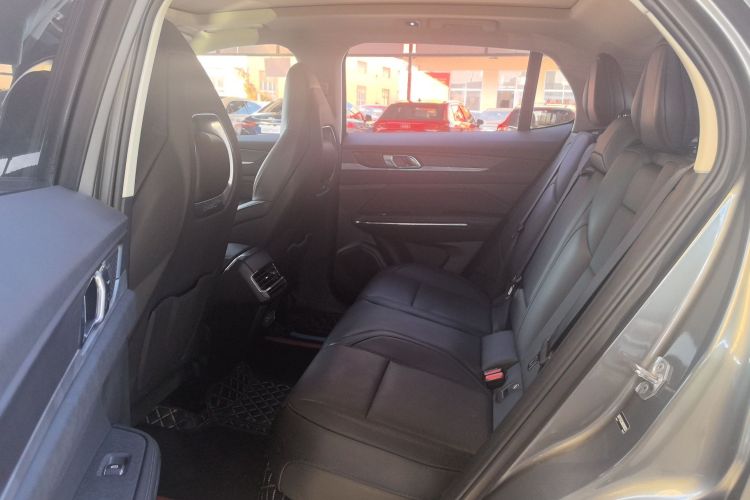 领克01 2021款 2.0TD 两驱型Pro中控内饰7002