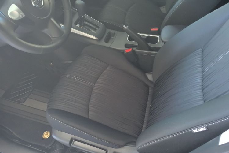 日产 轩逸 2024款 经典 1.6XE CVT舒适版中控内饰7002