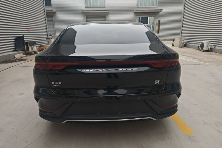 比亚迪 汉 2022款 DM-i 121KM 尊享型车身外观6004