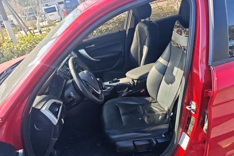 宝马1系(进口) 2015款 118i 领先型局部细节19