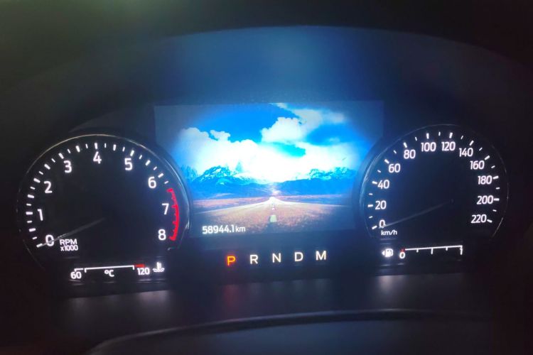 福特 探险者 2020款 EcoBoost 285 后驱风尚版 6座中控内饰15