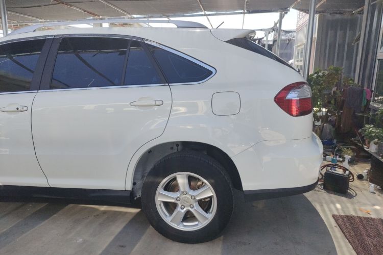 比亚迪S6 2014款 2.0L 手动豪华型 5座车身外观6006