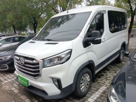 上汽大通MAXUS 新途V90 2022款 2.0T手动运杰前驱短轴中顶后单胎6座