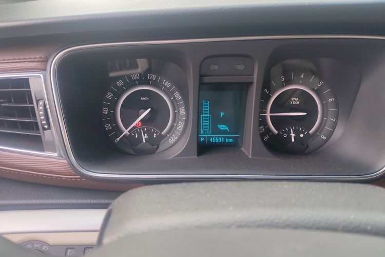 别克GL8 2018款 28T 豪华型 国VI中控内饰15