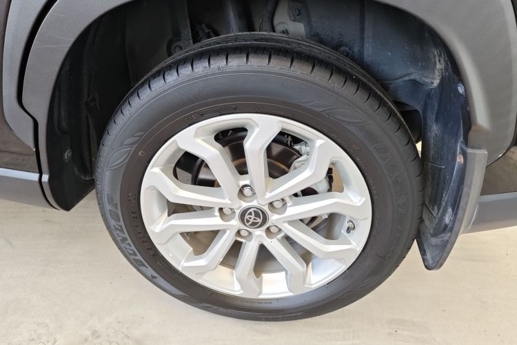 丰田 锋兰达 2023款 2.0L CVT领先版车身外观6008