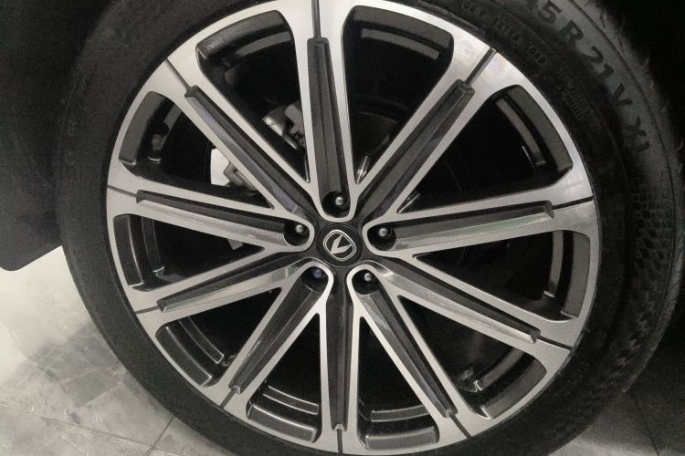 长安UNI-K 2024款 2.0T 两驱全球行版车身外观6008