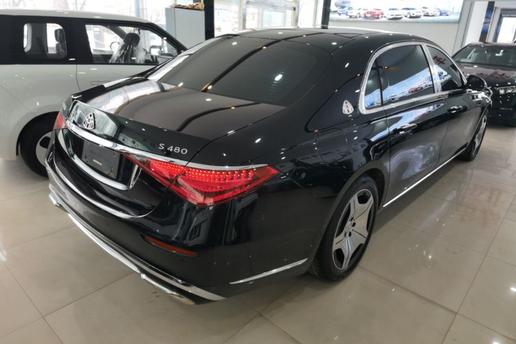 奔驰 迈巴赫S级 2022款 S 480 4MATIC 智臻特别版车身外观6006