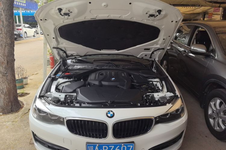 宝马3系GT 2018款 320i 时尚型局部细节24