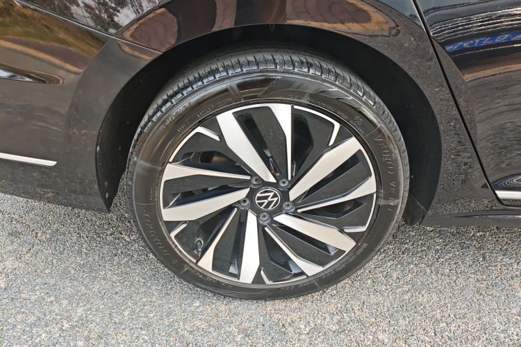 大众 帕萨特 2022款 330TSI 星空精英版车身外观6007